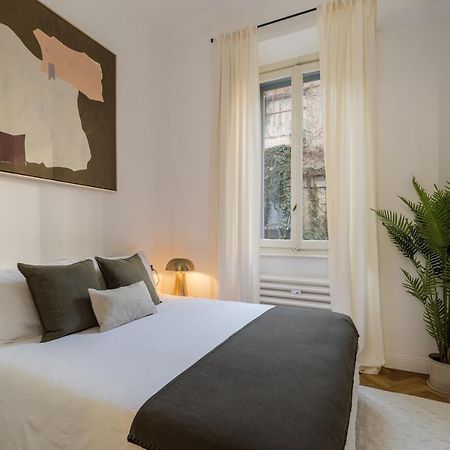Casa Unica Milano - Elegant Apartment With Balcony - Centrale 1 Esterno foto