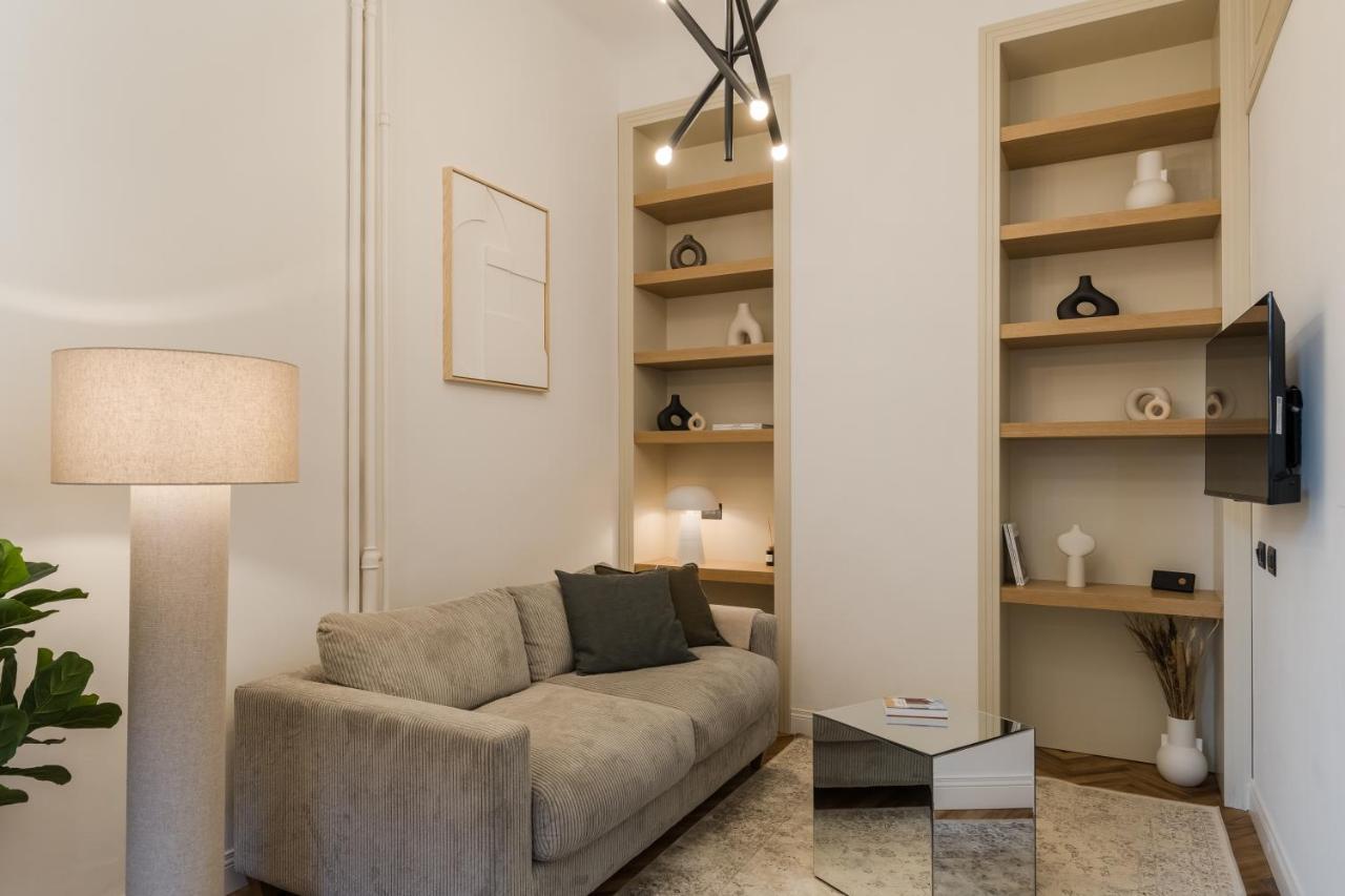 Casa Unica Milano - Elegant Apartment With Balcony - Centrale 1 Esterno foto