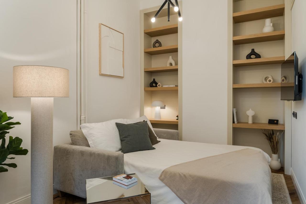 Casa Unica Milano - Elegant Apartment With Balcony - Centrale 1 Esterno foto